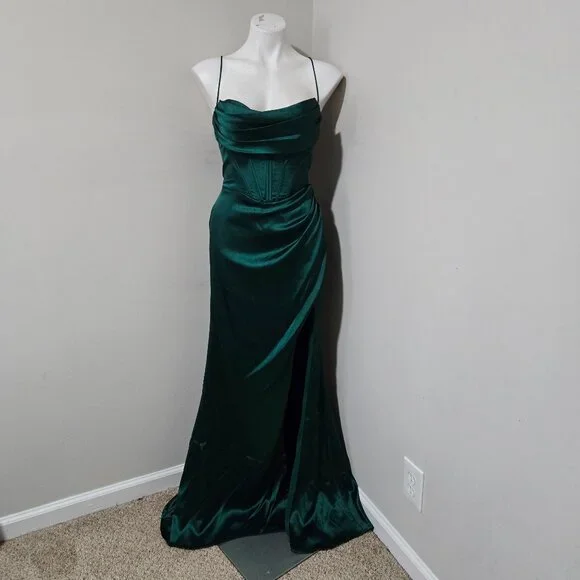 11 (fits ~8-10) GB (Gianni Bini) Emerald Green Satin Bustier Split Thigh Gown - Picture 3 of 12